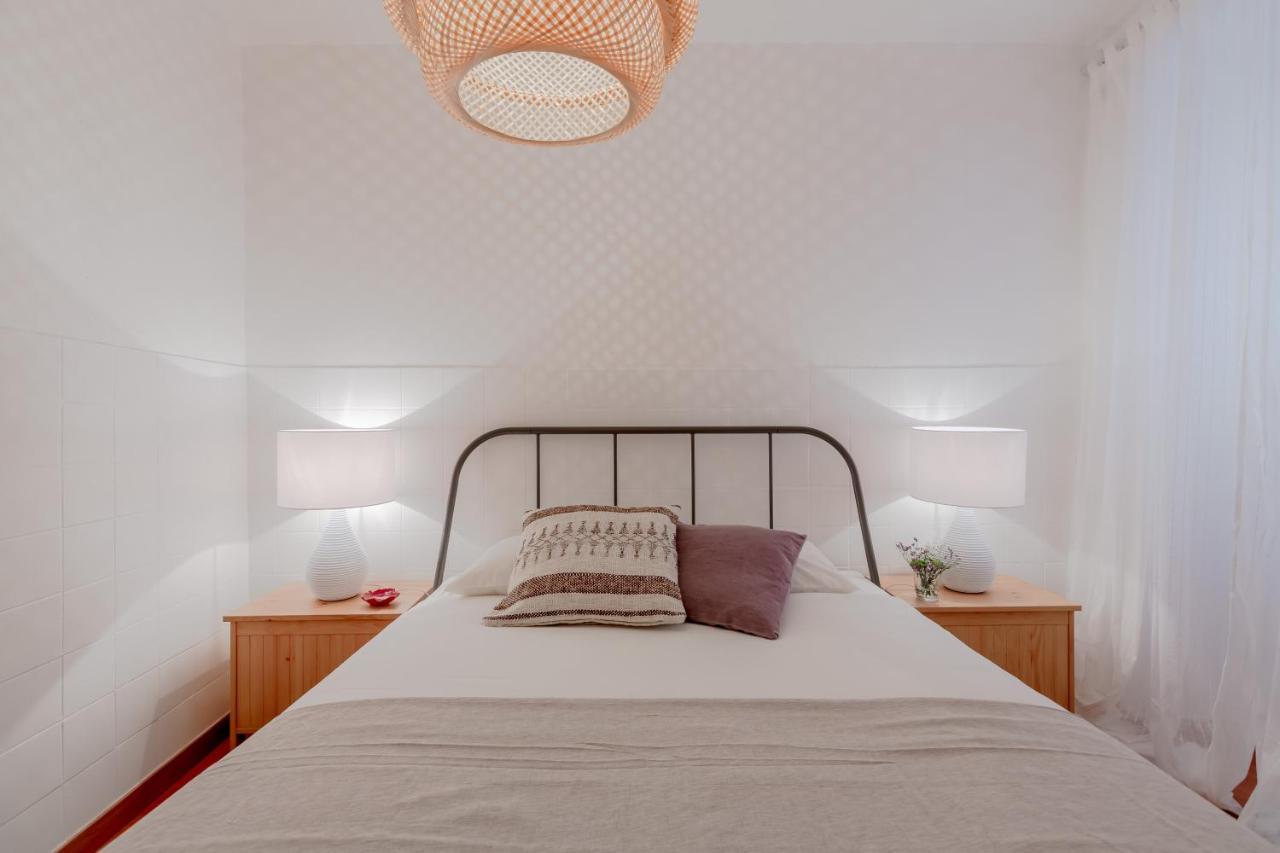 Typical Alfama Apartment, By Timecooler Lejlighed